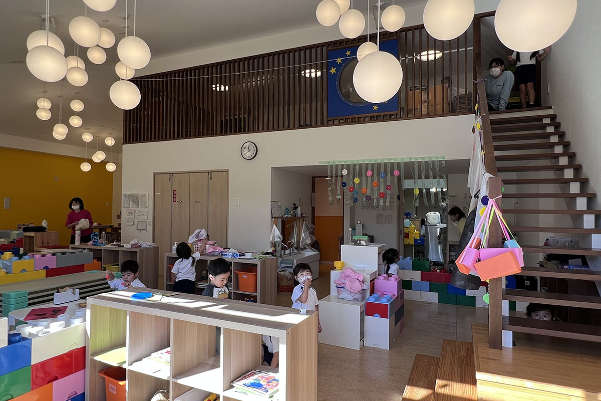 園舎の狭い空間_ロフト_ロフトへの動線は安全が一番