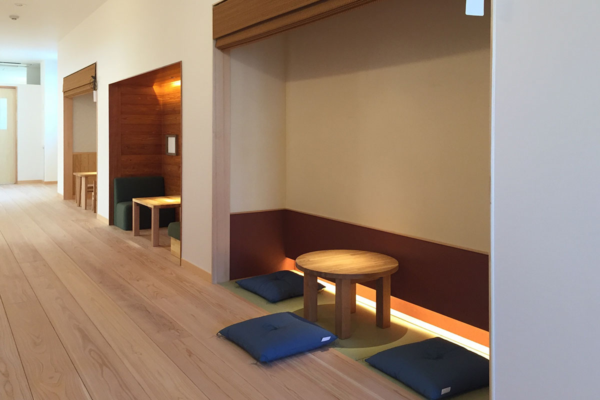 園舎の狭い空間_柱のふところ_ままごとスペース