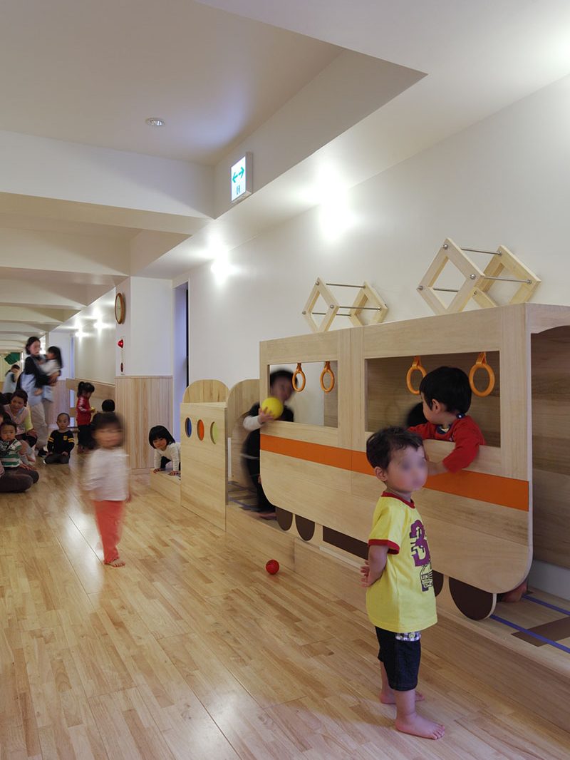 園舎の小さな居場所について想うこと_造作家具