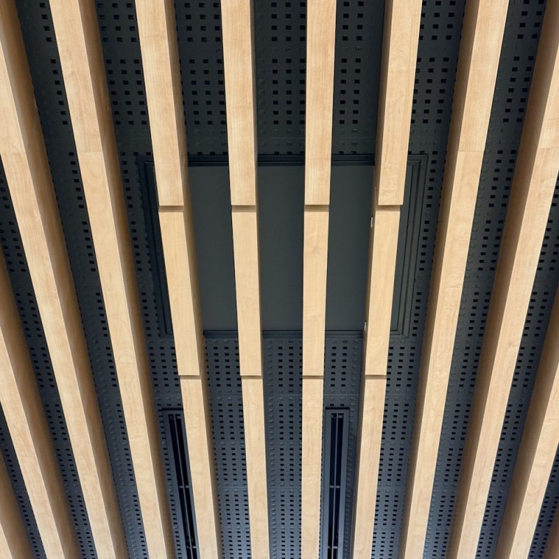 ルーバー天井のオリジナル点検口